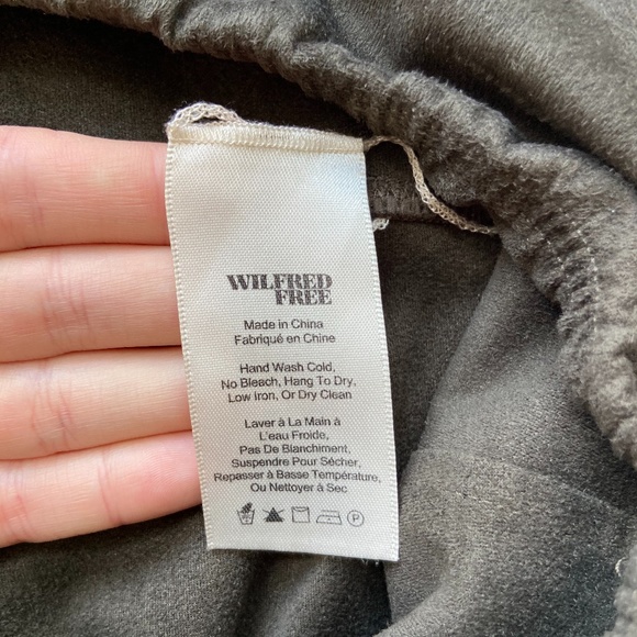 Wilfred Daria Suede Legging - Picture 2 of 6